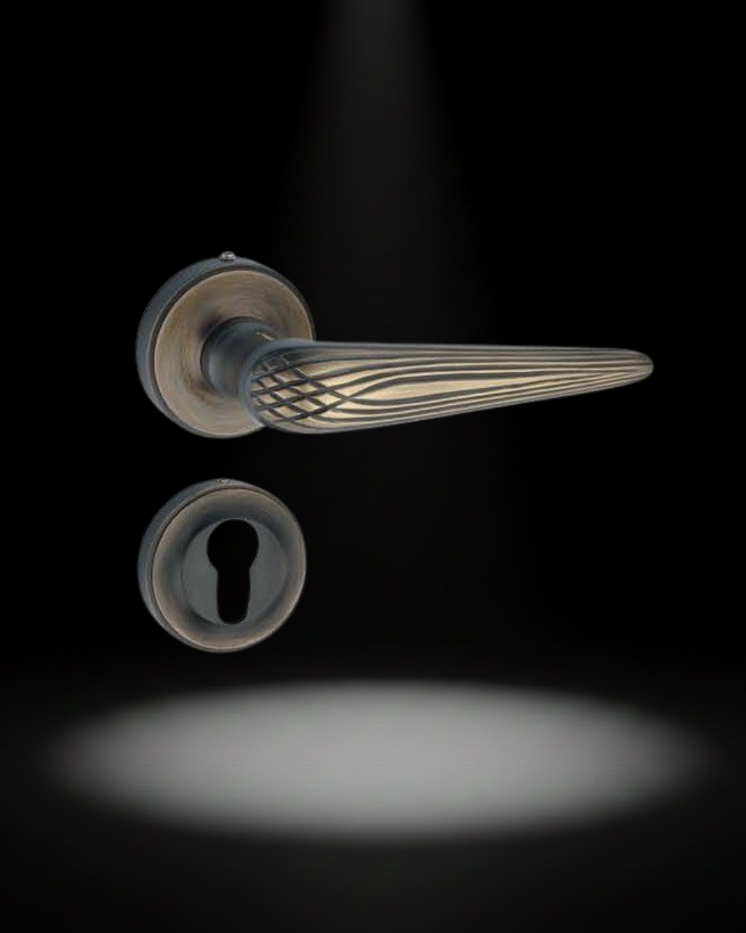 Brass Exclusive Lever on Rose – Daisy