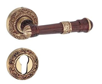 Brass Lever On Rose Handle – DIVINE