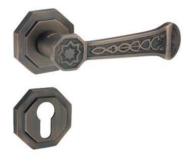 Brass Lever On Rose Handle – 5 STAR
